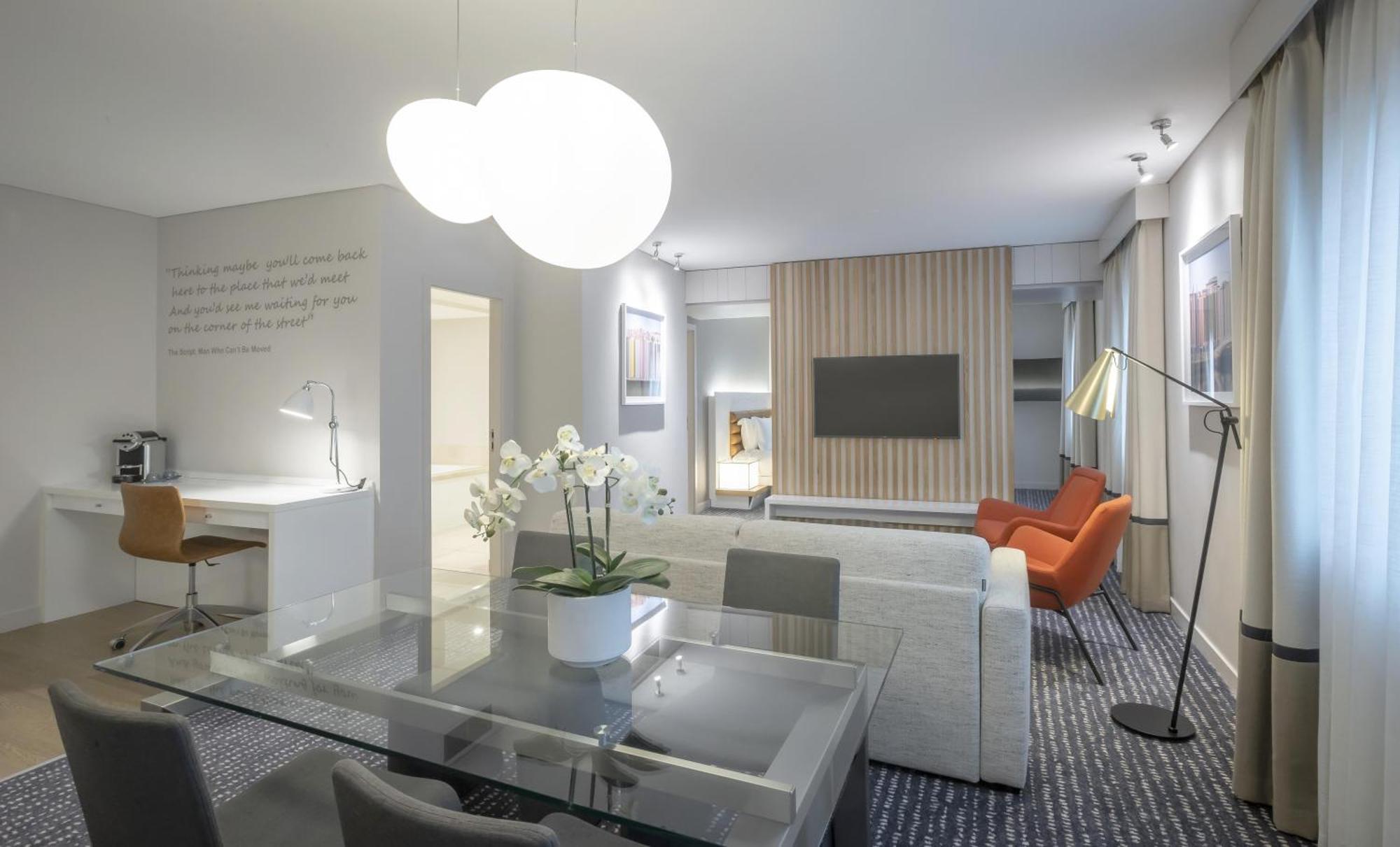 One-Bedroom King Suite River View