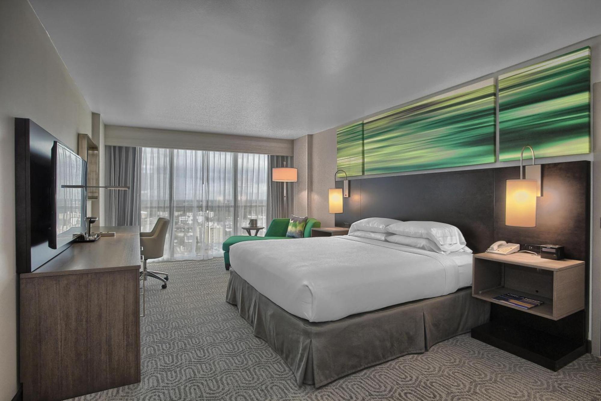 Corner King Room