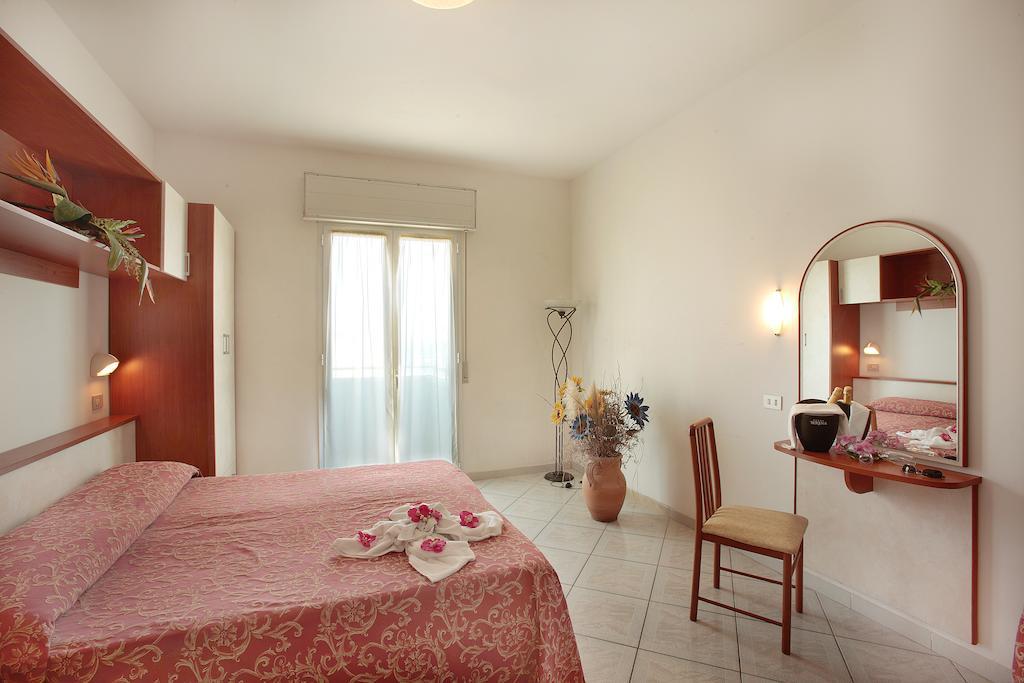 Double or Twin Room,176798673:JPEG
