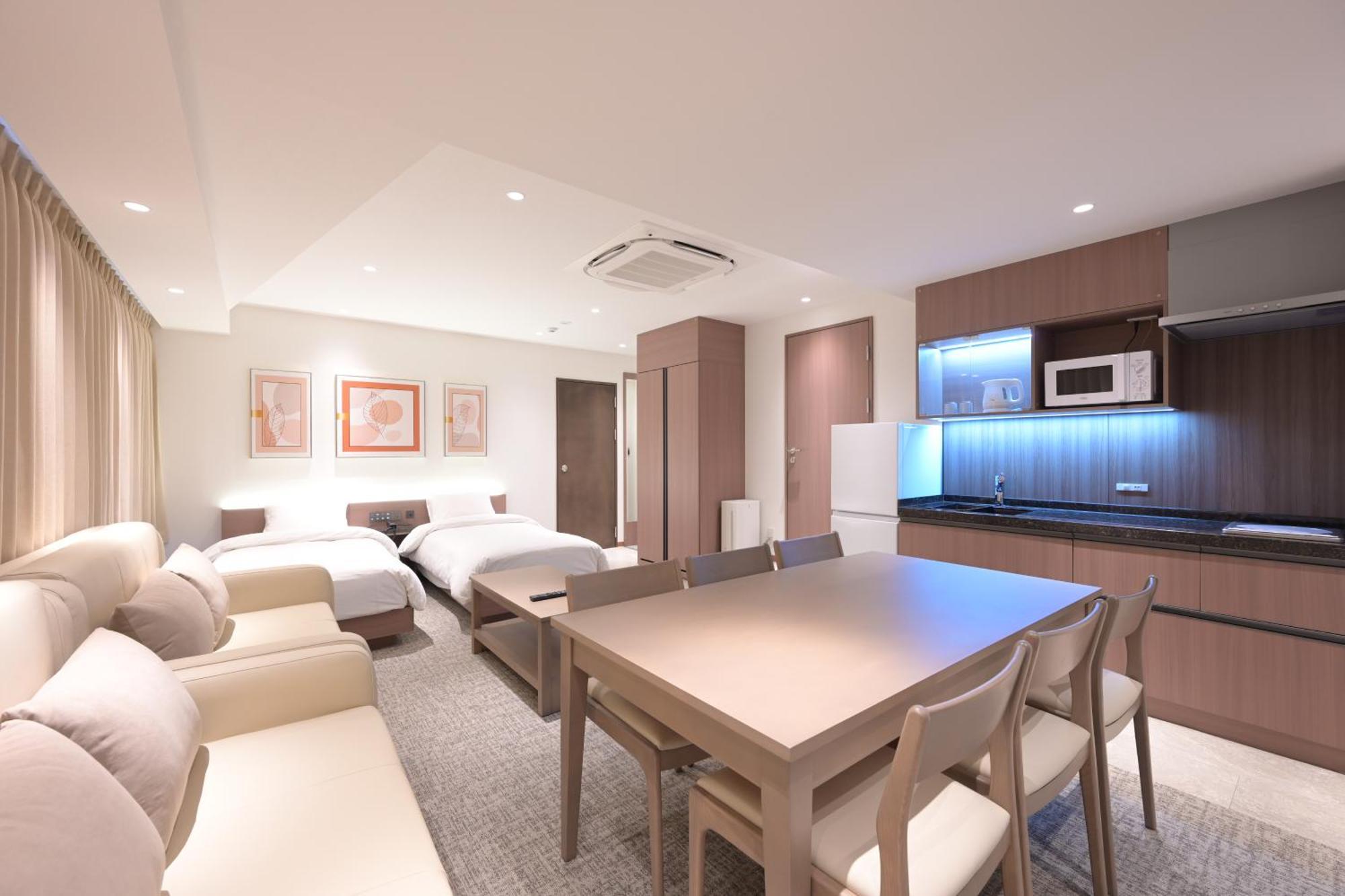 Deluxe Family Room