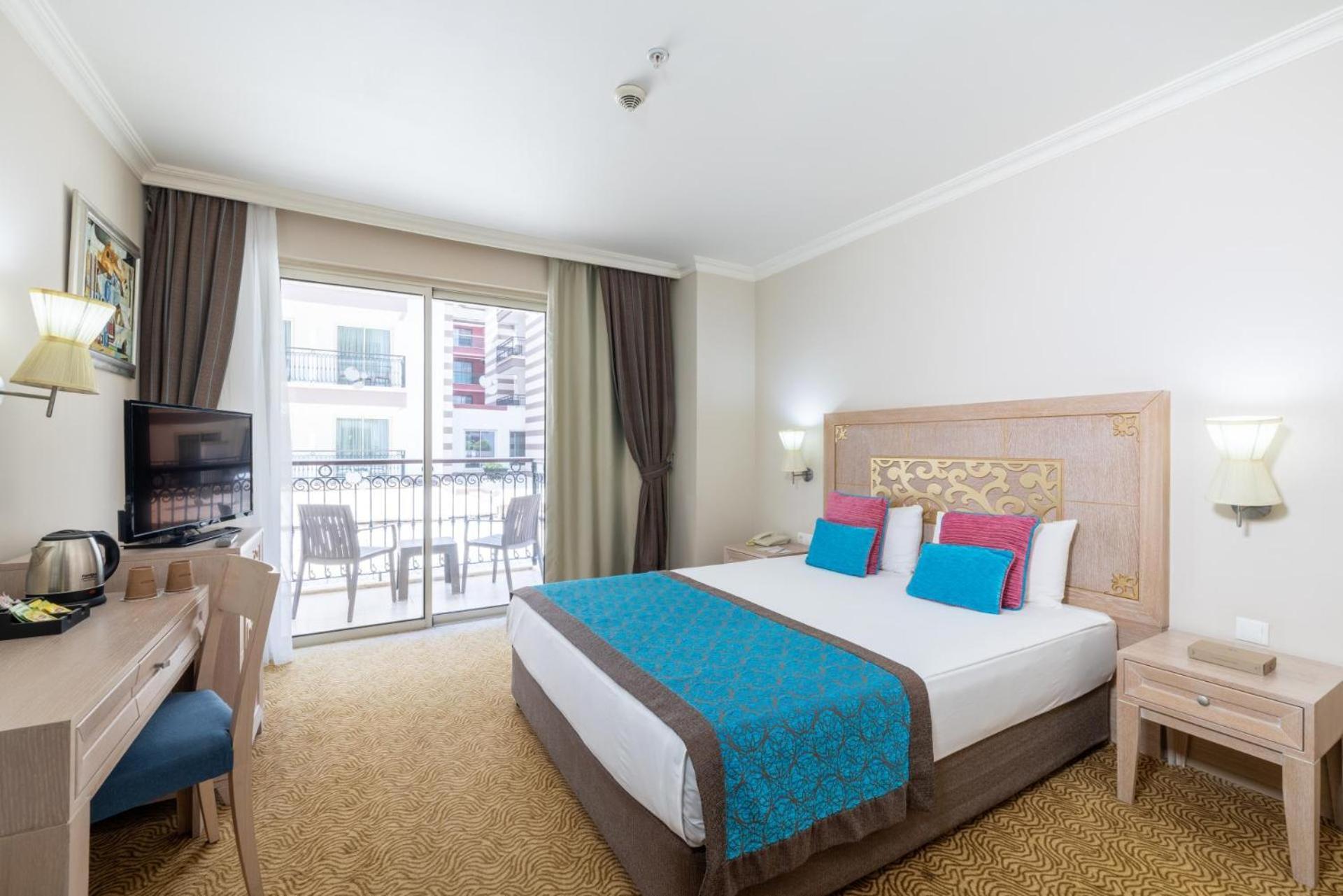 Chambre Familiale avec Lits Superposés (3 Adultes + 2 Enfants)