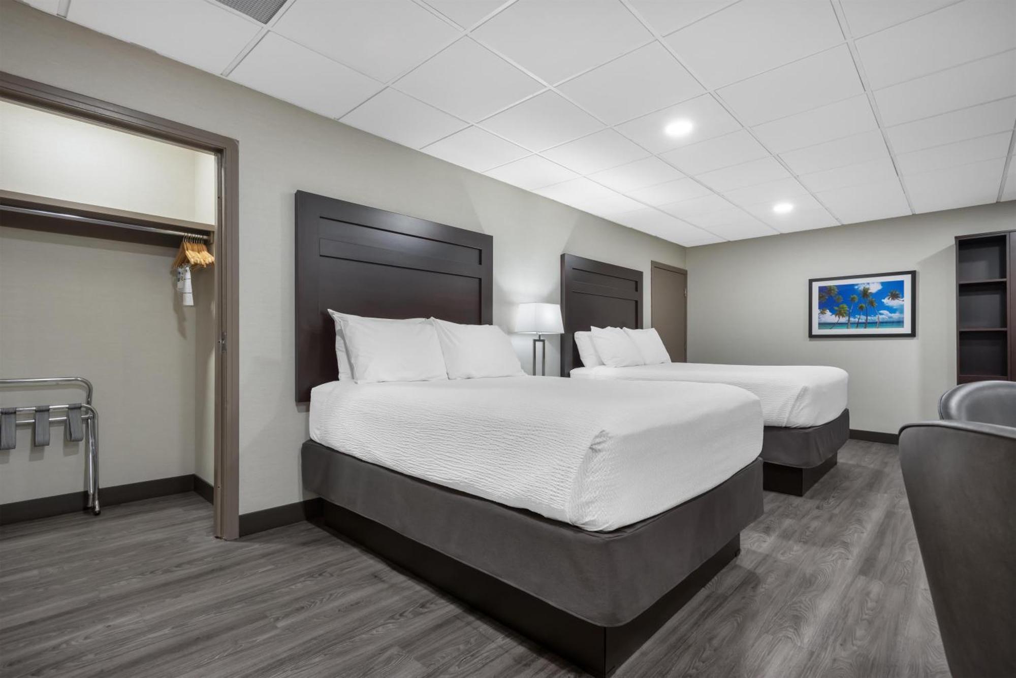 Queen Room with Two Queen Beds - Non-Smoking