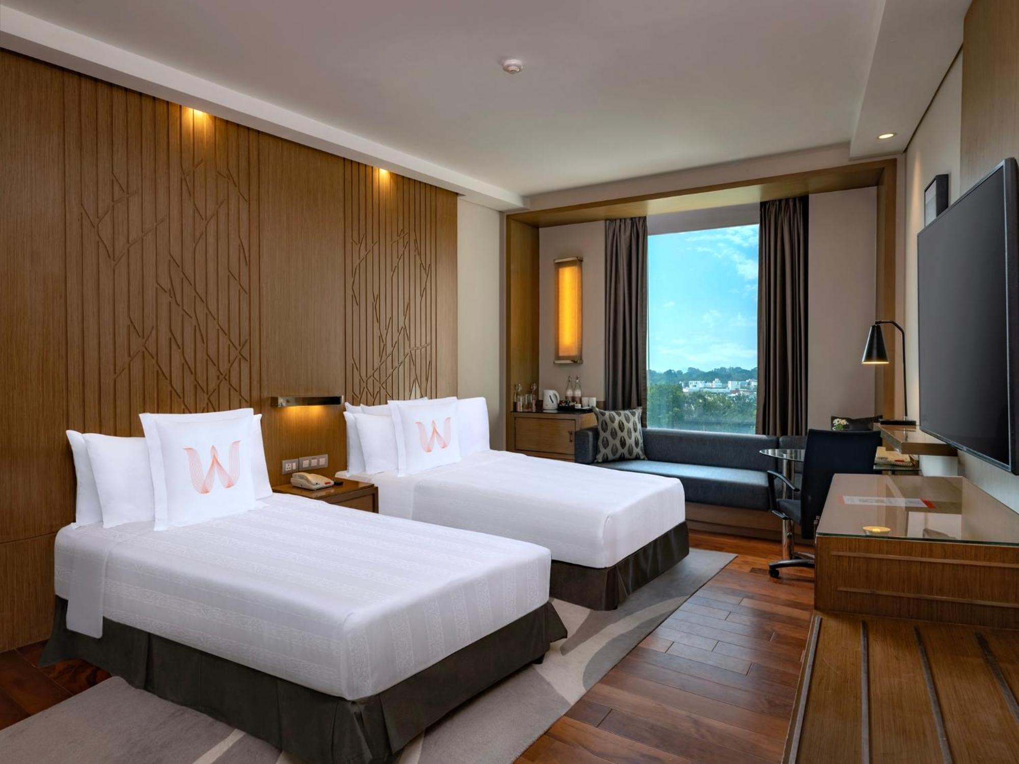 Deluxe Twin Room