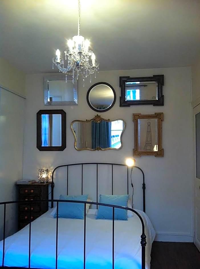 XL Room with Private Bathroom