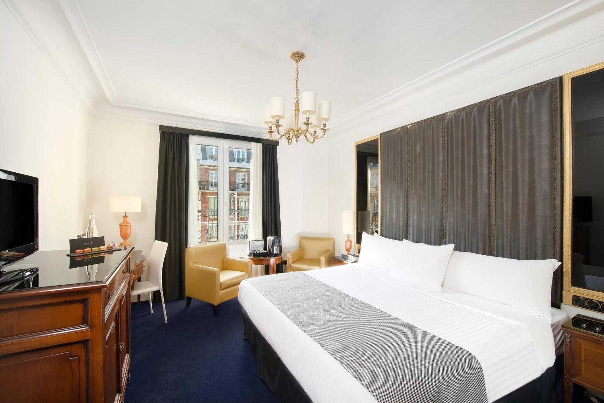Grand Premium Room