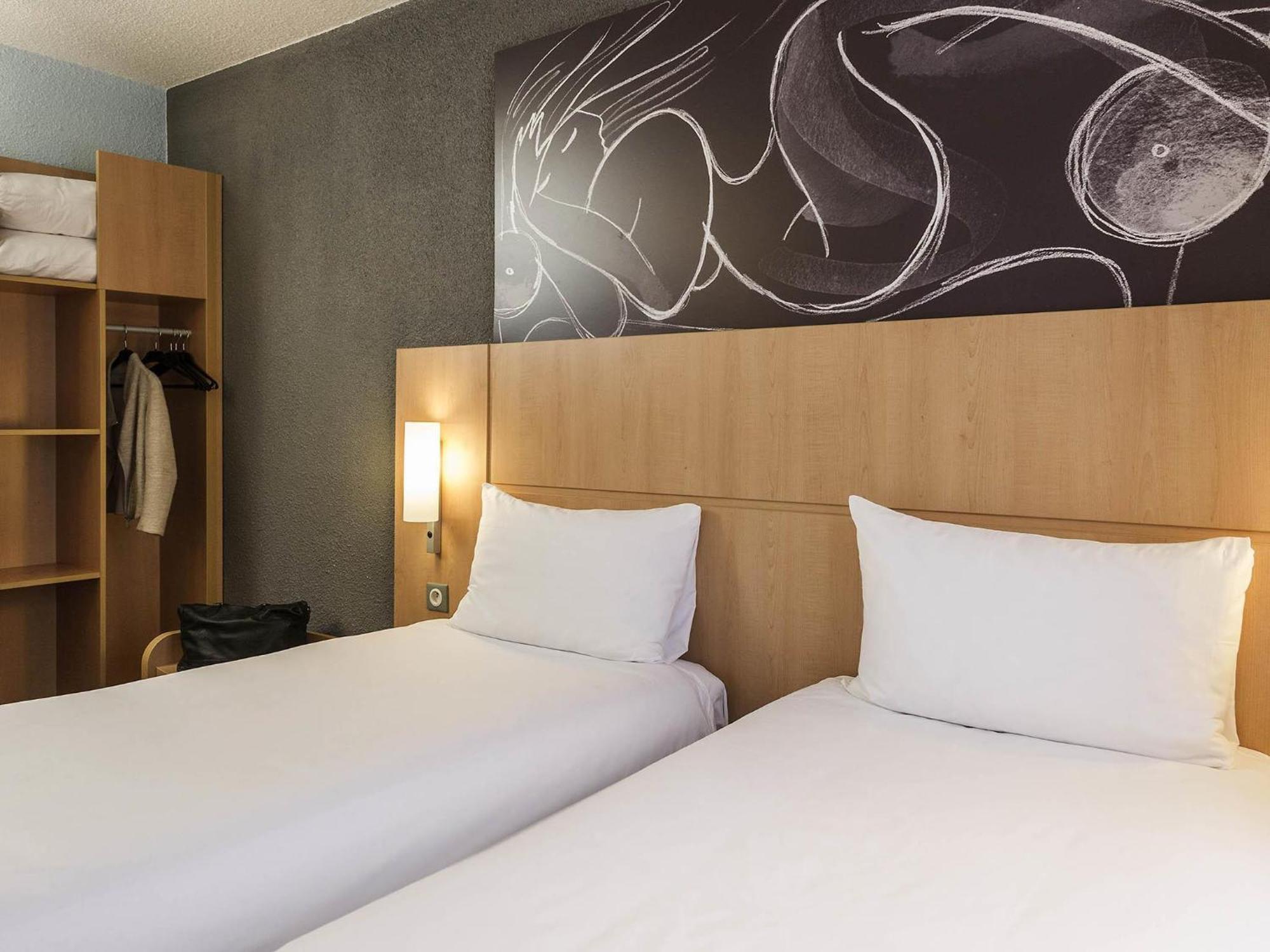 Standard Two Single Bed