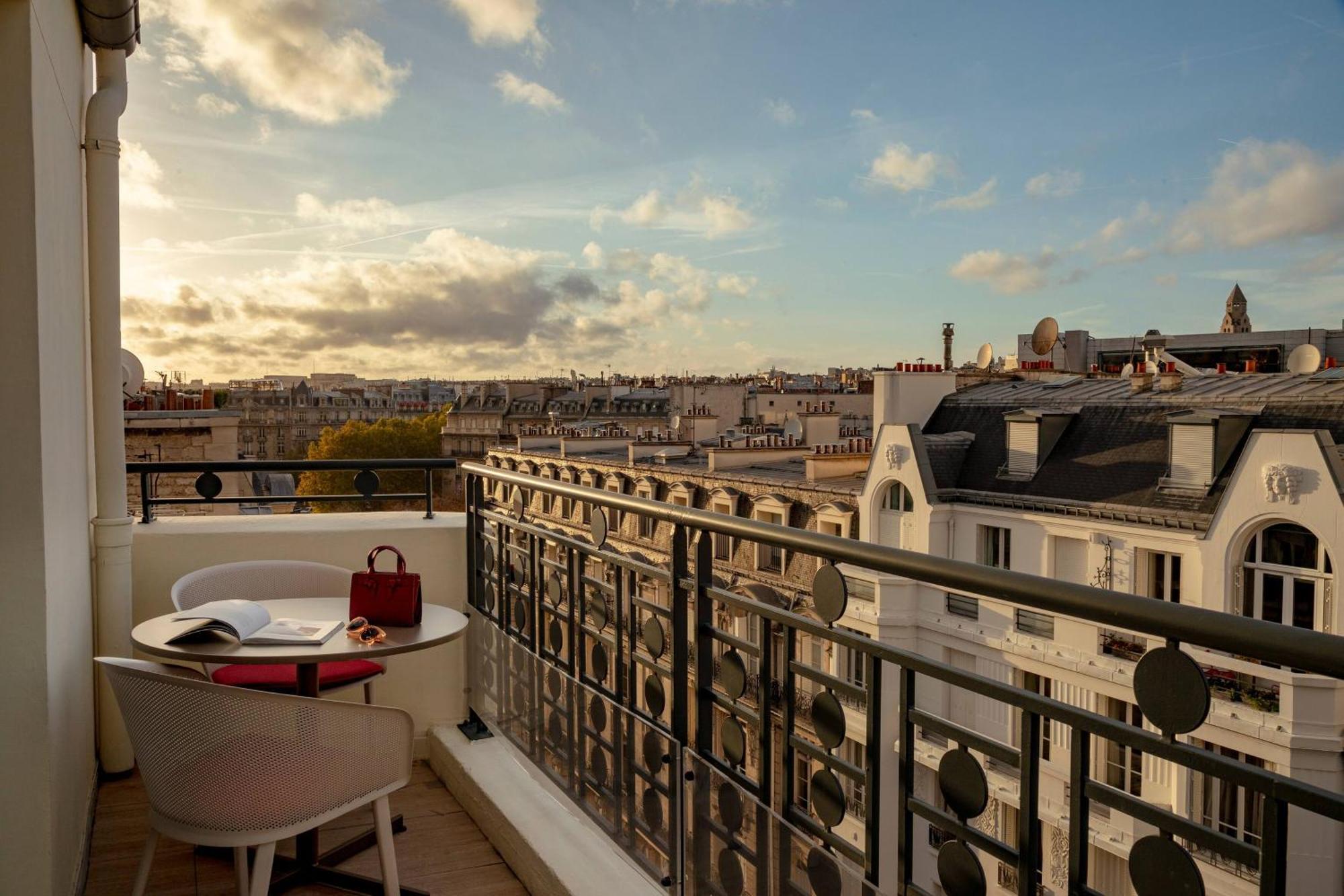 Suite with Balcony