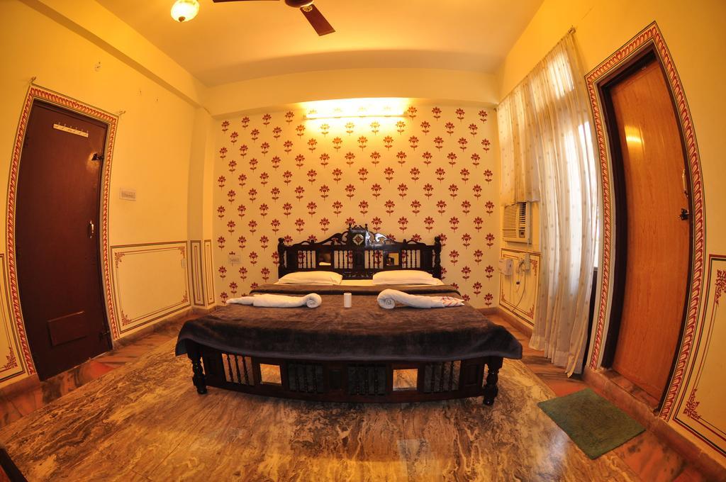 Deluxe Double Room,407458329:JPEG