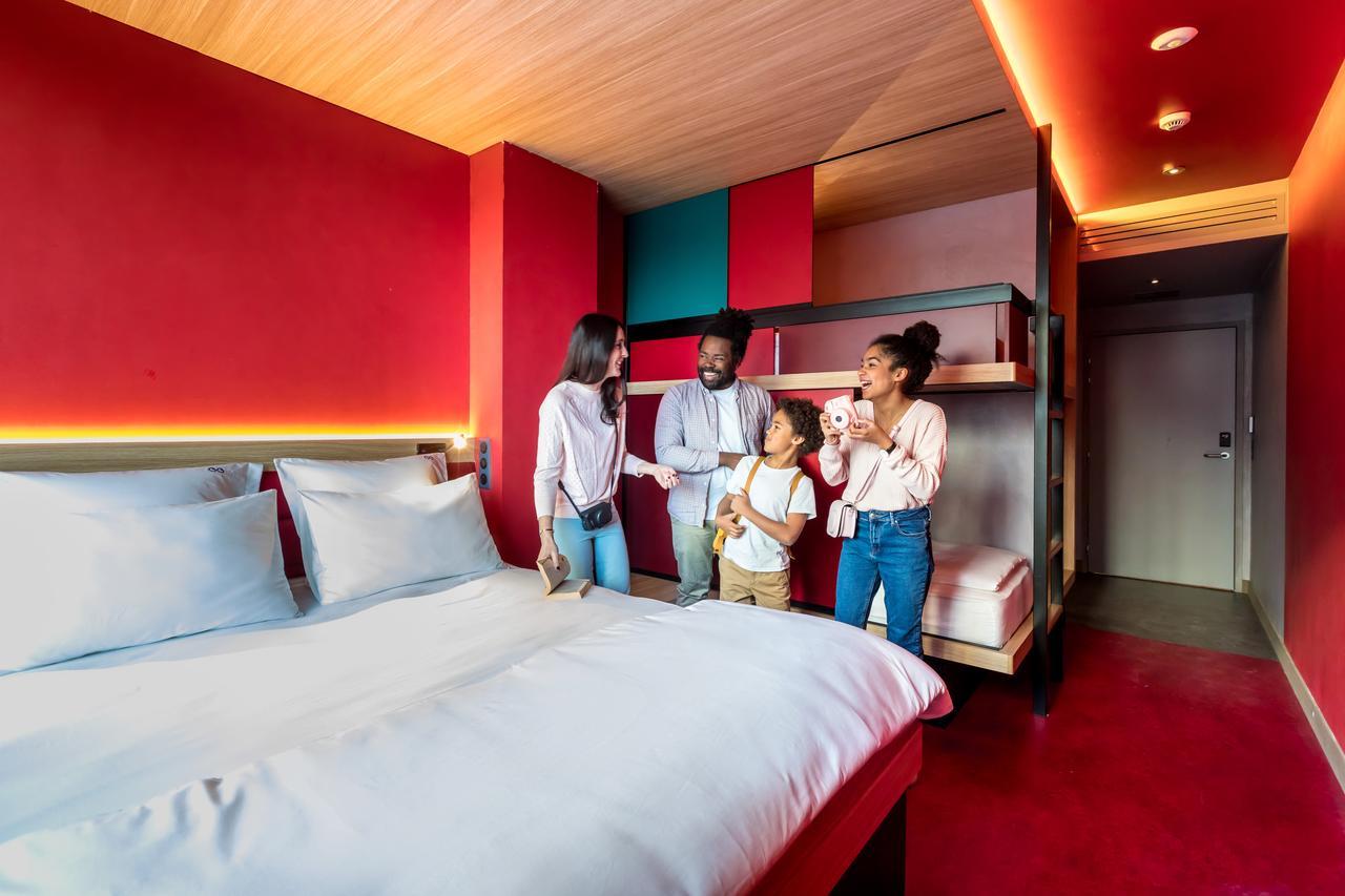 Quadruple Room with Private Bathroom