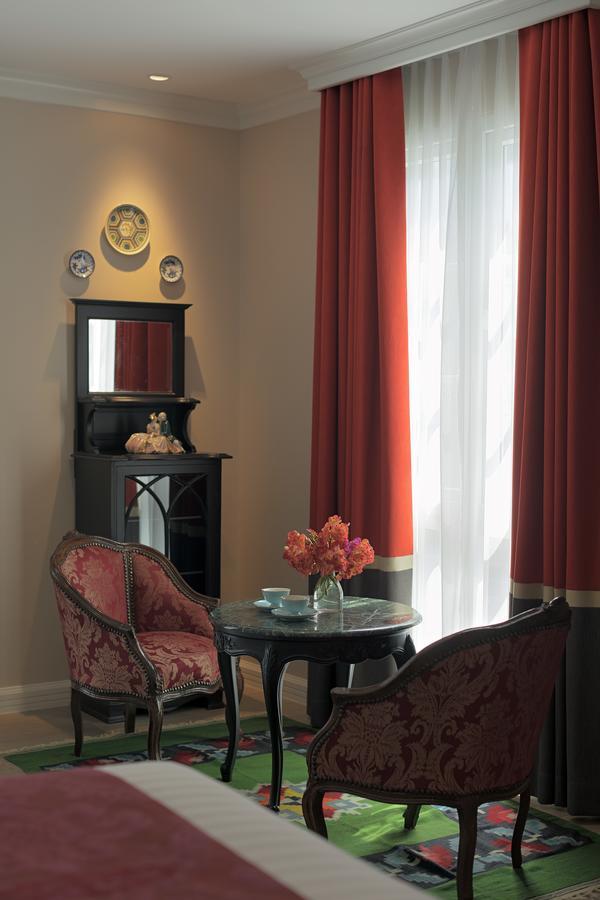 Grand Deluxe King Room