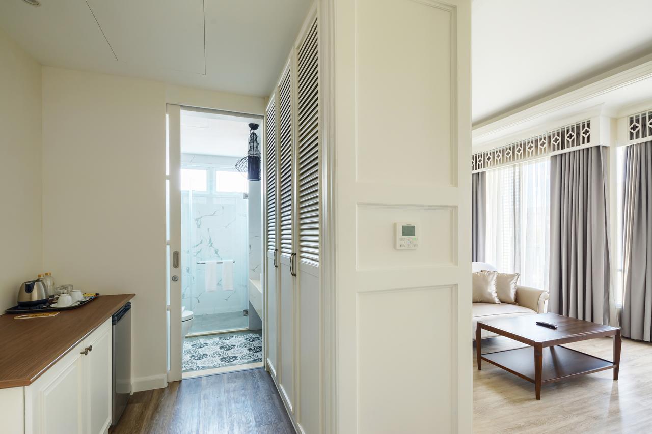 Premier King Room