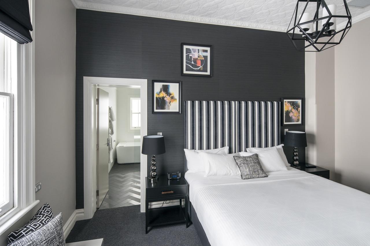 Deluxe Double Room,587376885:JPEG