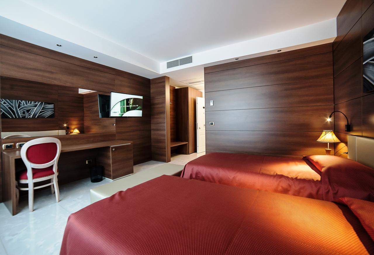 Twin Room Private Bathroom
