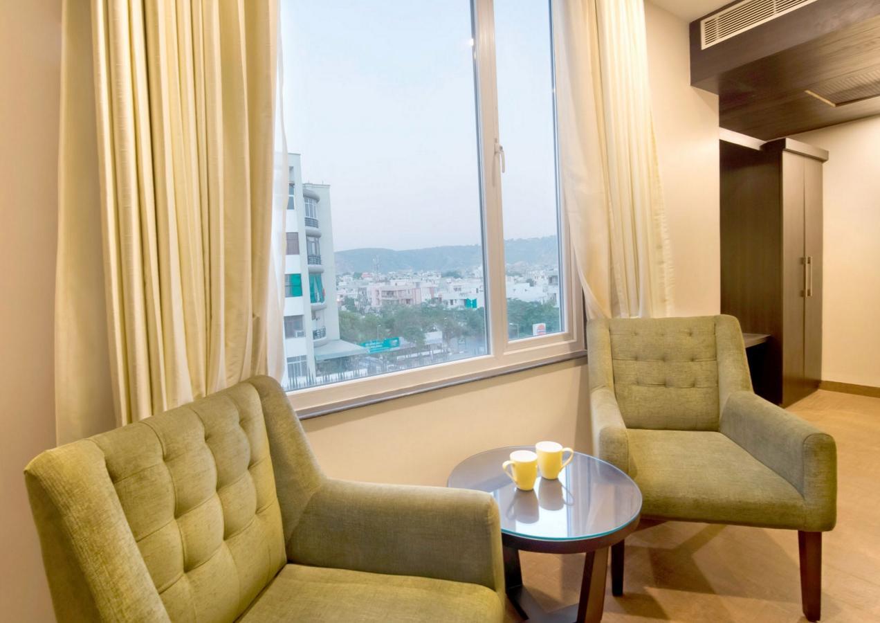 King Room with Mountain View