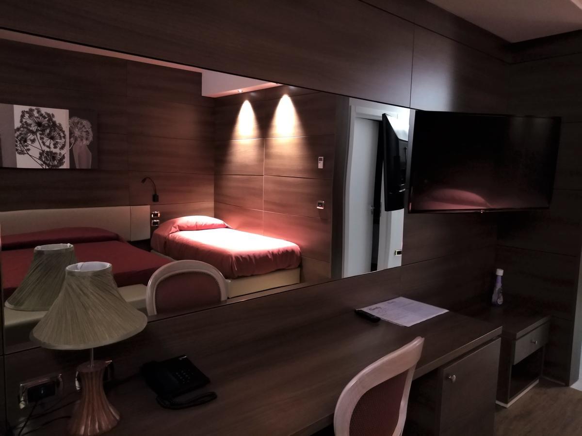 Triple Room Private Bathroom