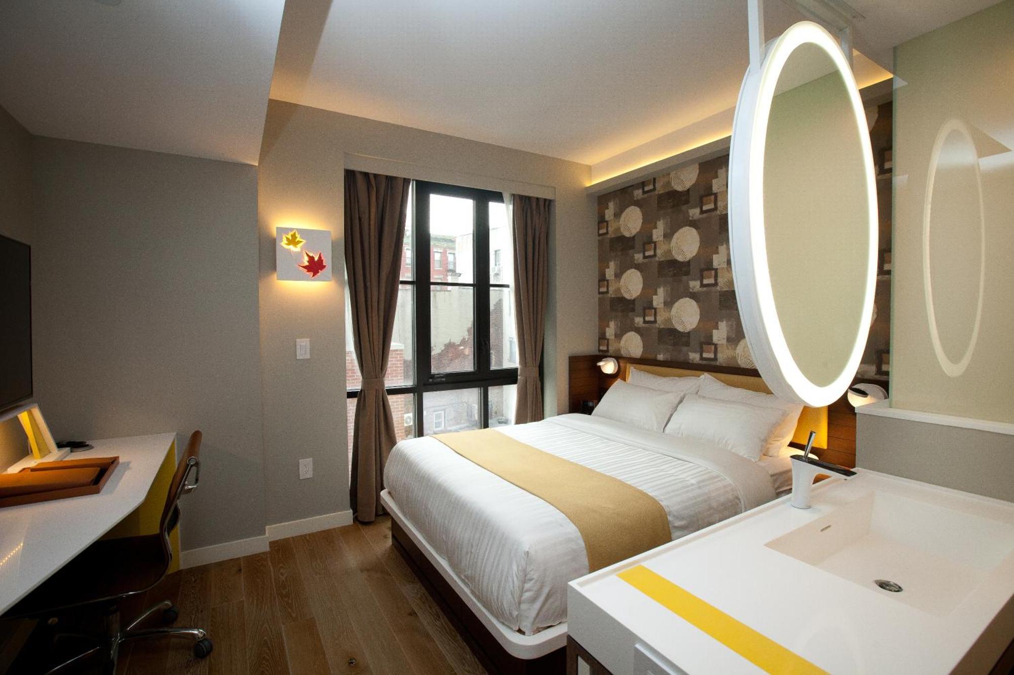 Queen Room