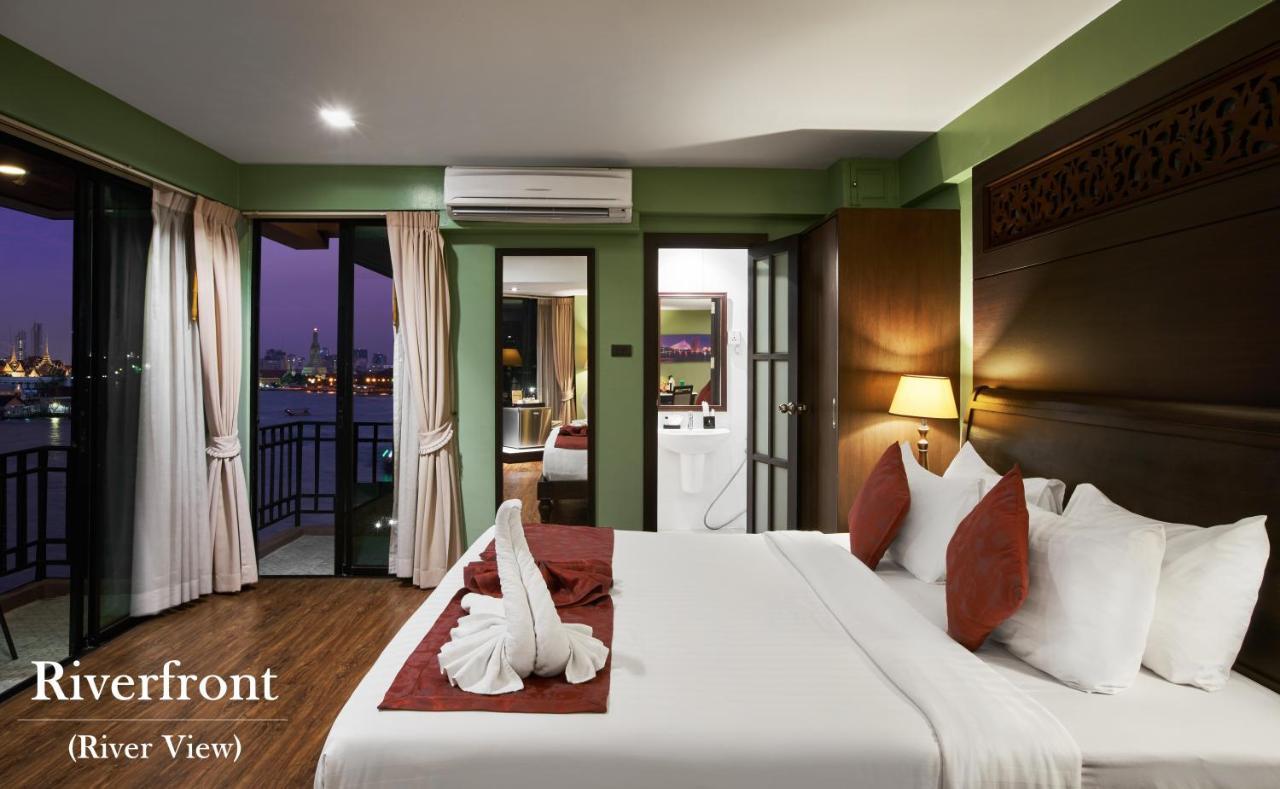 Riverfront Room