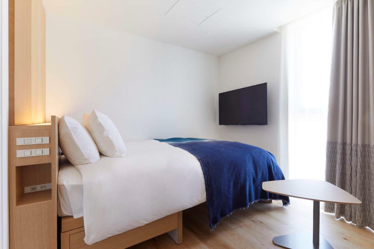 Standard Semi Double Room