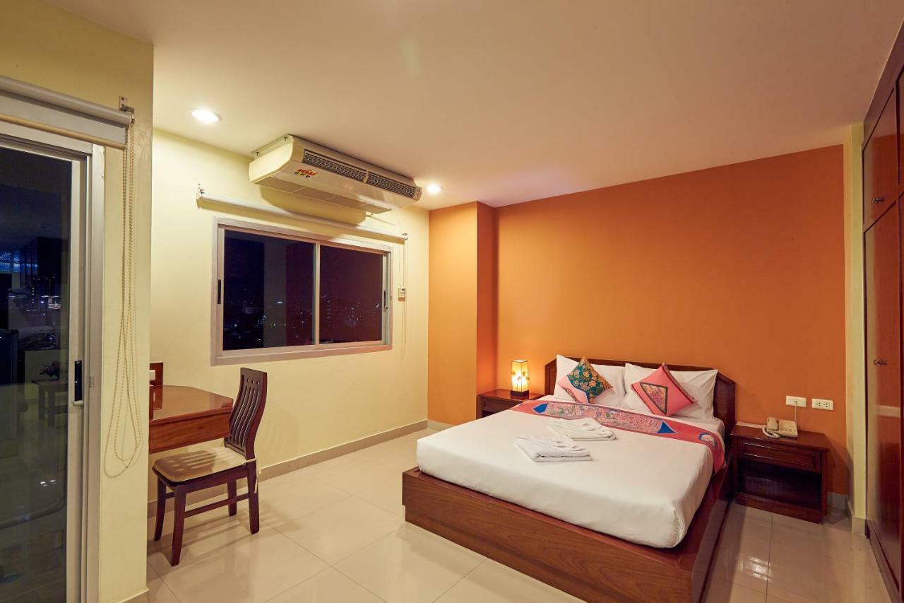 Queen Room with Balcony