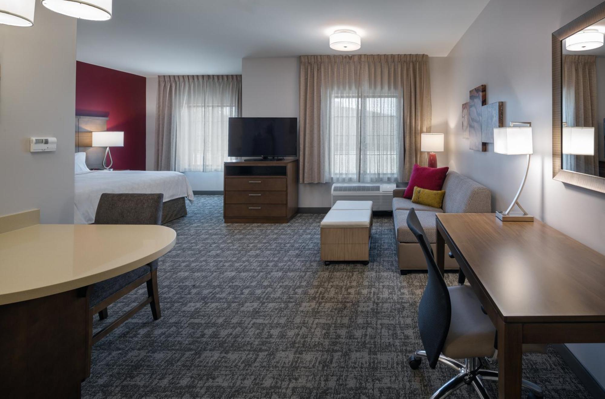 King Studio Suite