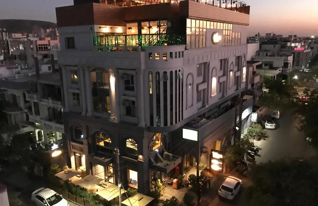 Hotel Kings Corner-1
