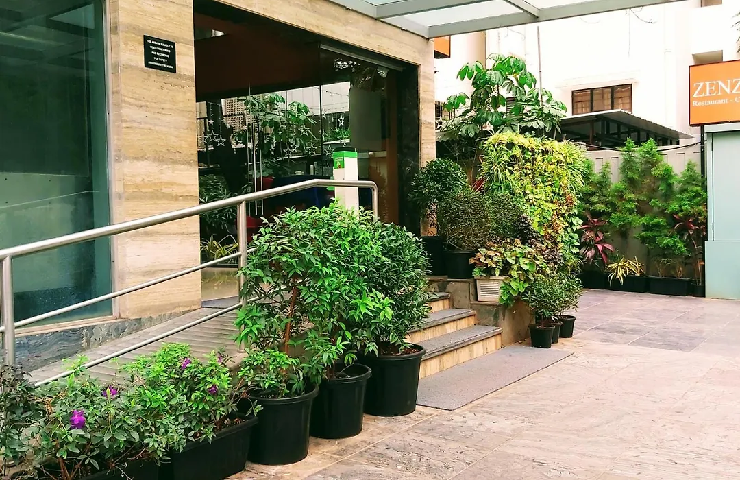 Quality Inn Mint-1