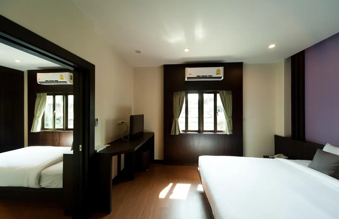 Tara Place Hotel Bangkok-1