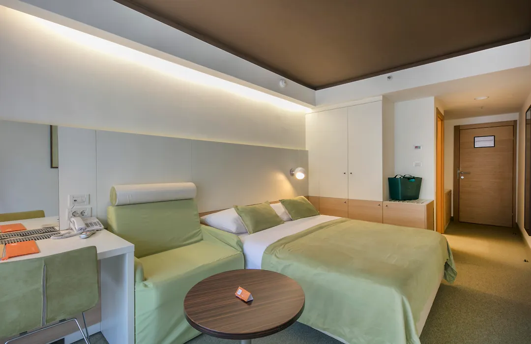 Family Hotel Vespera-1