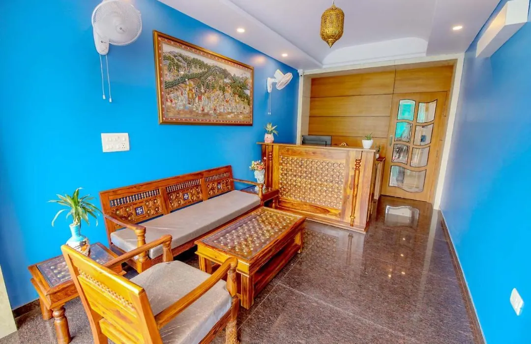 Hotel Gems Suites-1