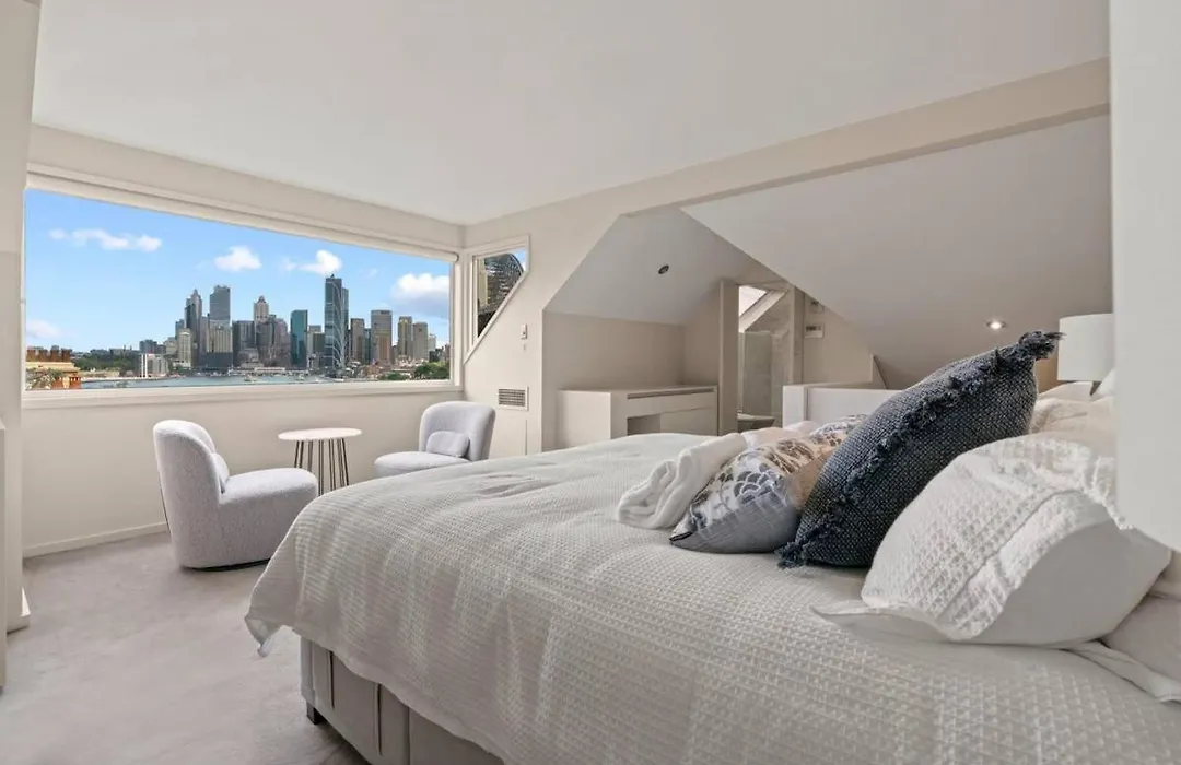 Panorama Firework View - Classic 4-Level Terrace Style Living In Kirribilli !!!-1