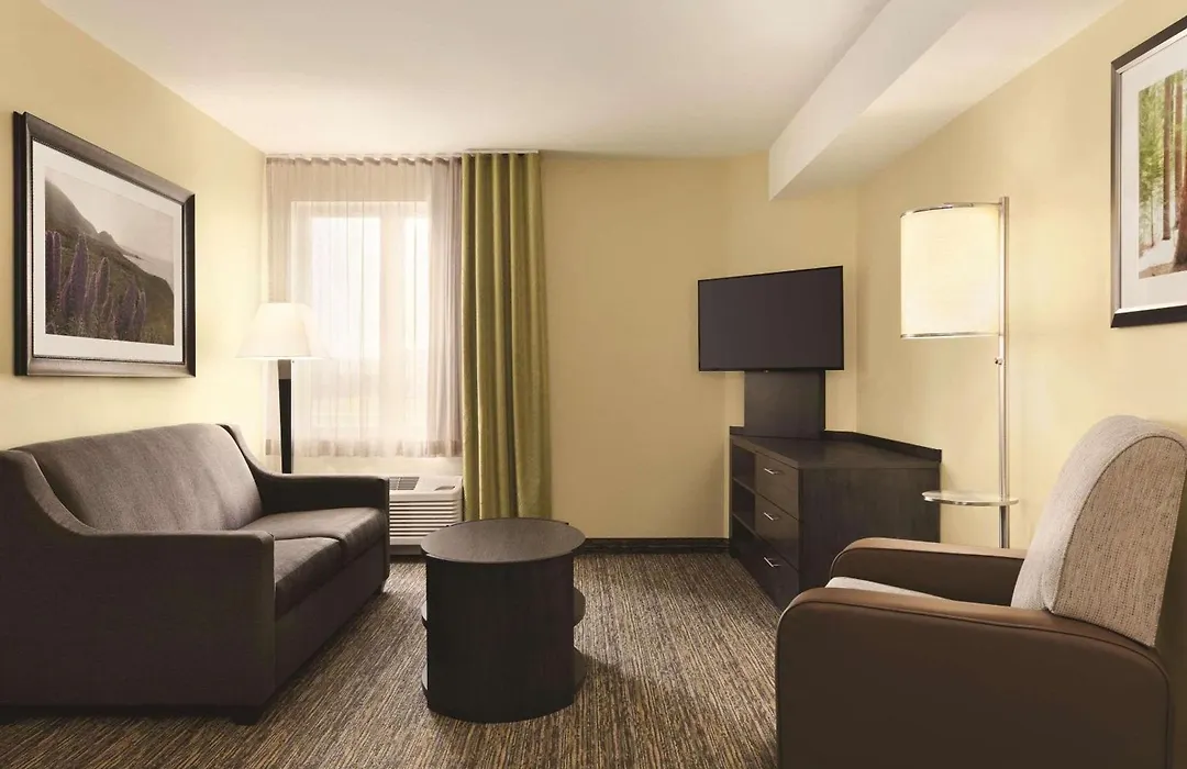 Park Inn By Radisson, Calgary Airport North, Ab-1