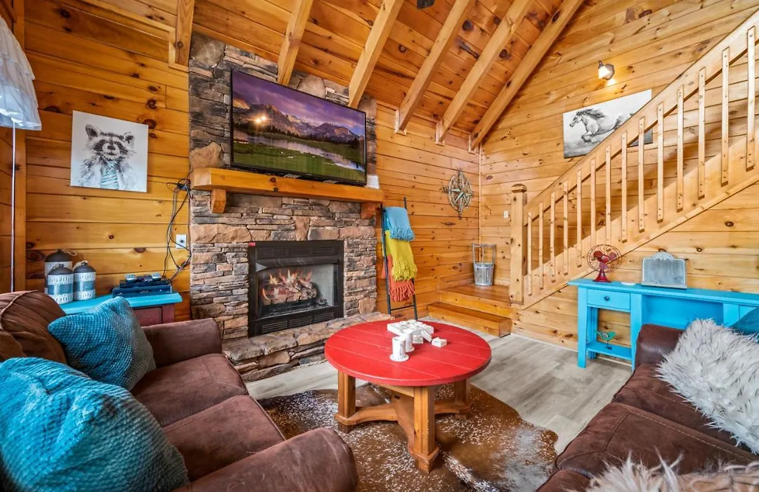 Million Dollar View - Games, Hot Tub & Movie Theater!-1