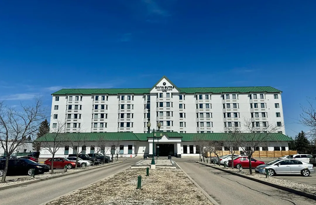 Divya Sutra Plaza And Conference Centre Calgary Airport-1