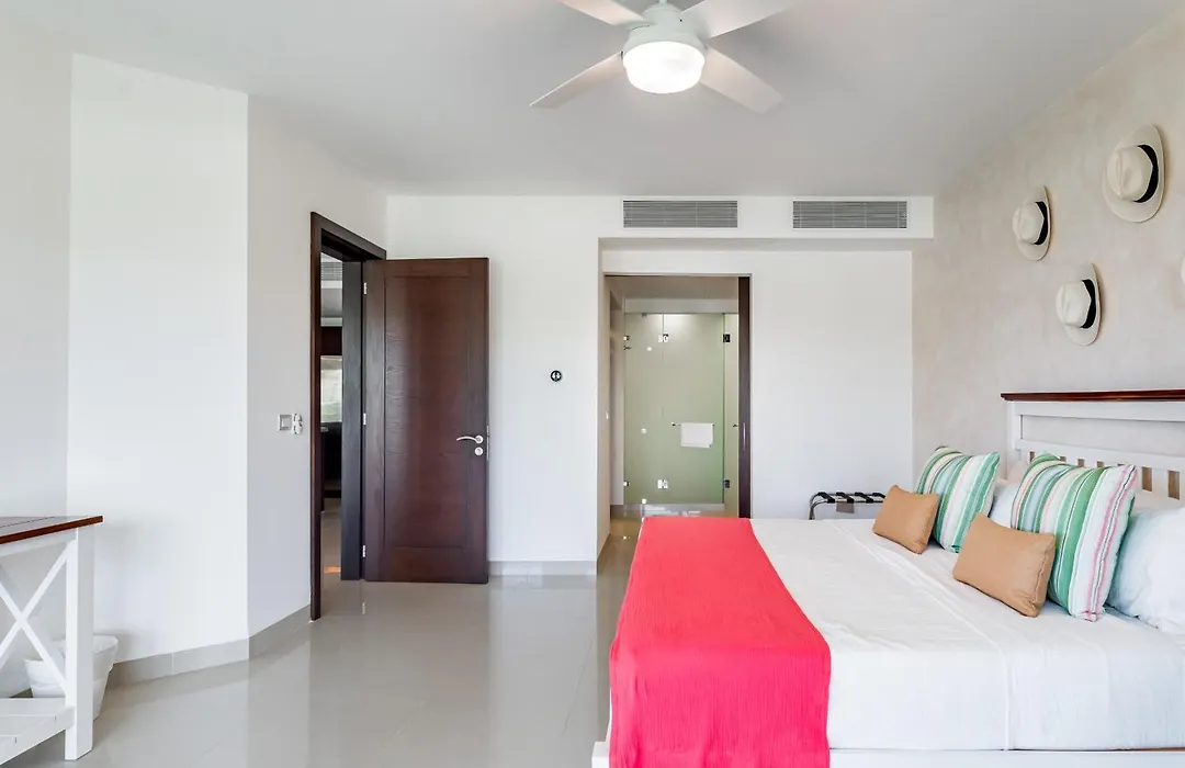Mareazul Beach Front Resort Condos At Playa Del Carmen-1
