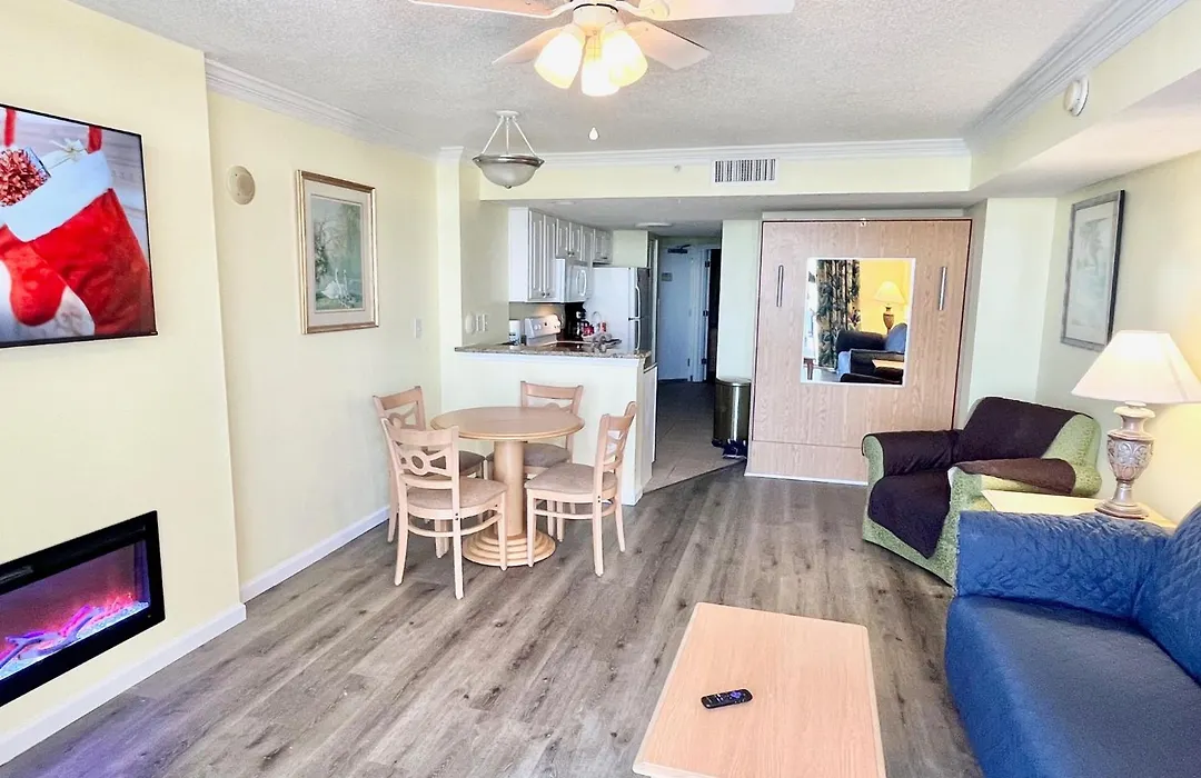 Direct Oceanfront Condos With Best Water Facilities In Paradise Resort-1