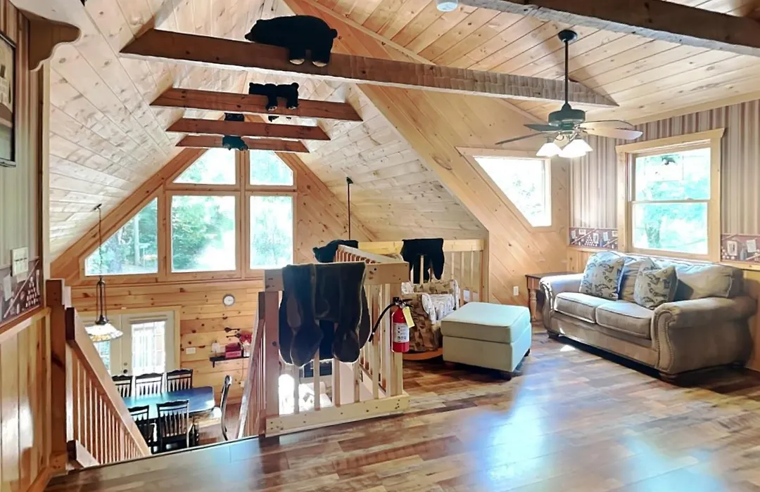 Lazy Cub Lodge-1