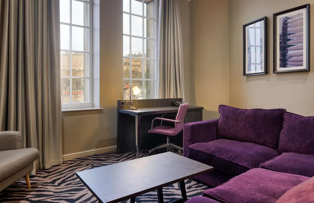 Doubletree By Hilton Edinburgh City Centre-1
