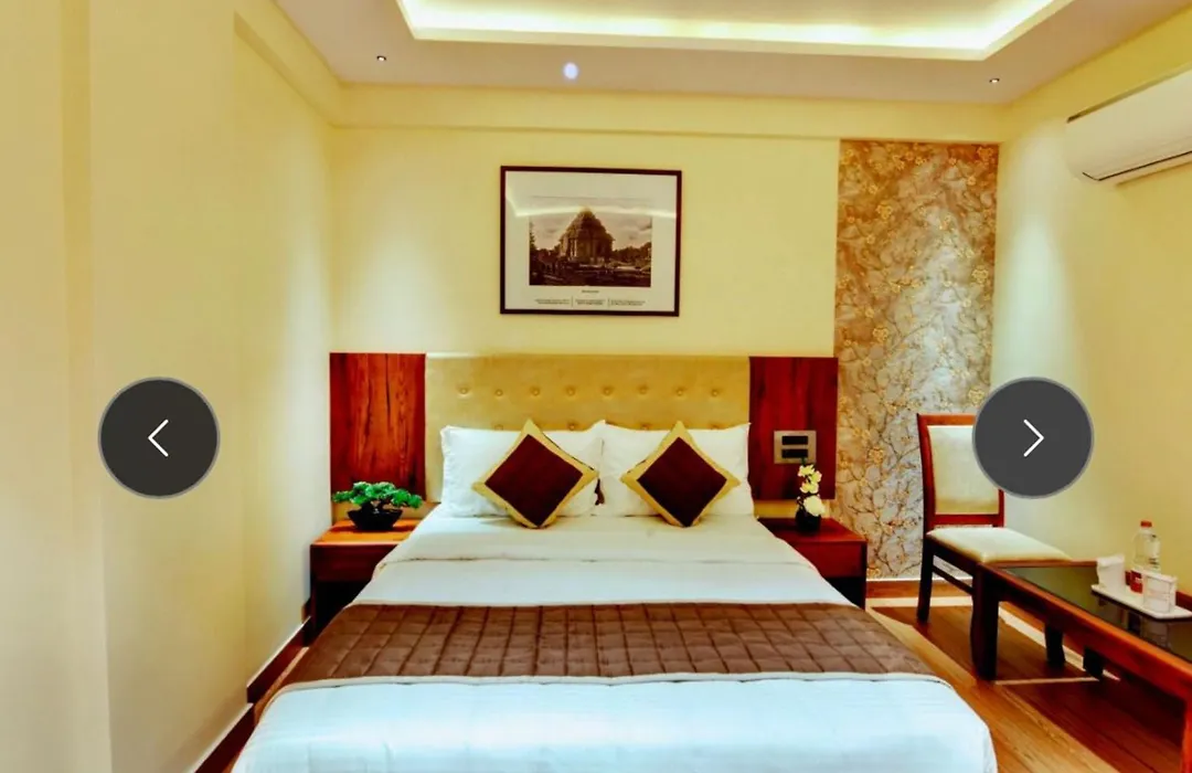 Ahom Comfort, "A Unit Of Oberoi Realtors And Hospitality Services", Bangalore-1