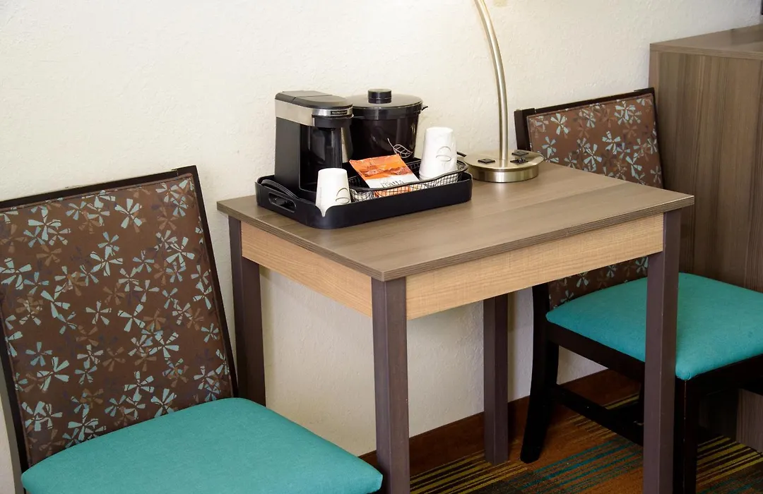 Pigeon River Inn-1