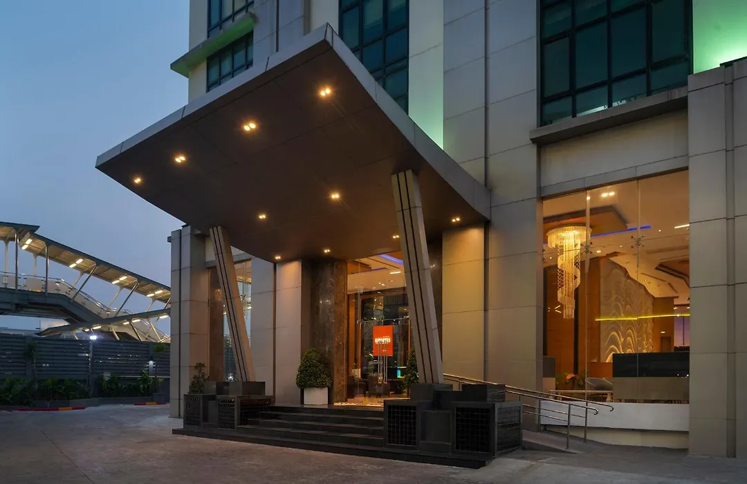 Lumen Bangkok Srinakarin-1
