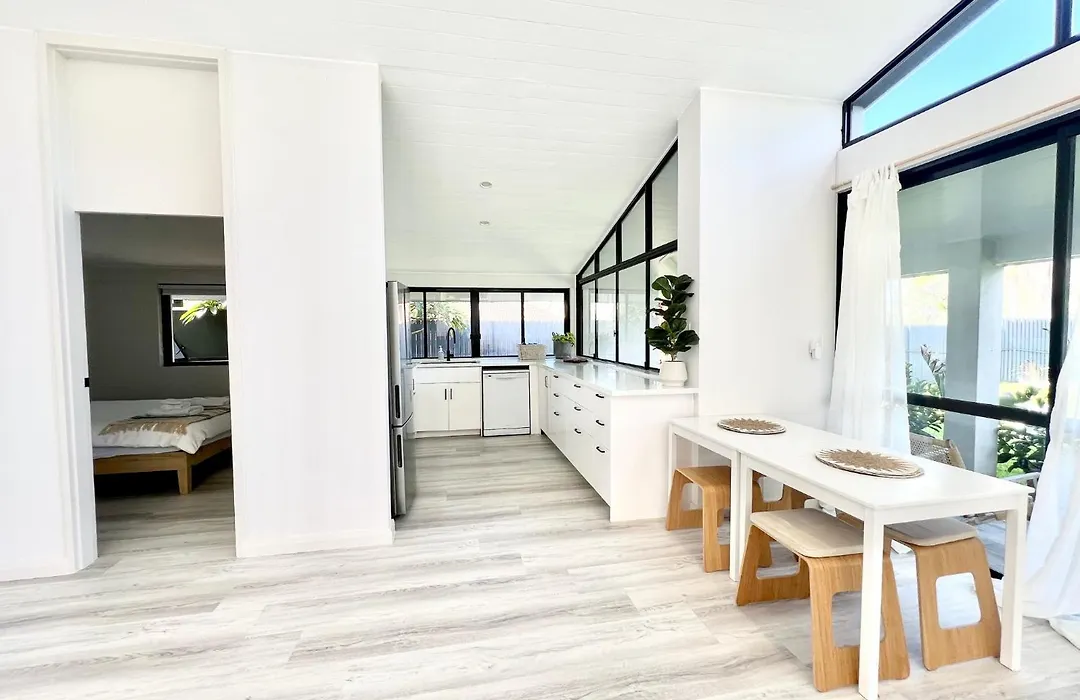 Amazing Ocean Villa Close To Natural Rock Pools-1