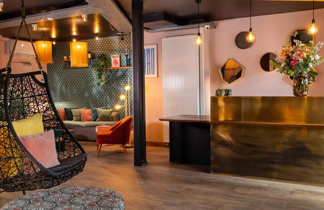 Hotel Maxim Folies-1