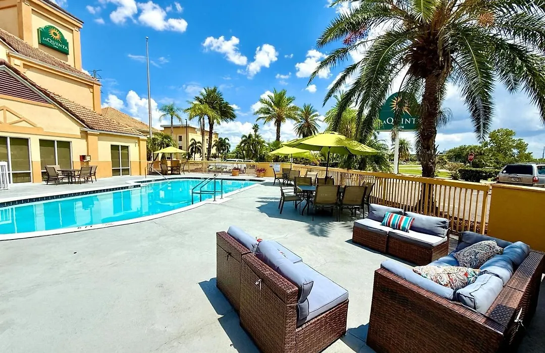 La Quinta By Wyndham Orlando Universal Area - Free Shuttle To Universal-1