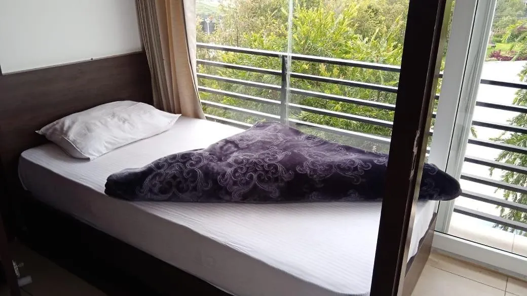 Ooty Limra Holiday Inn Cottage-1