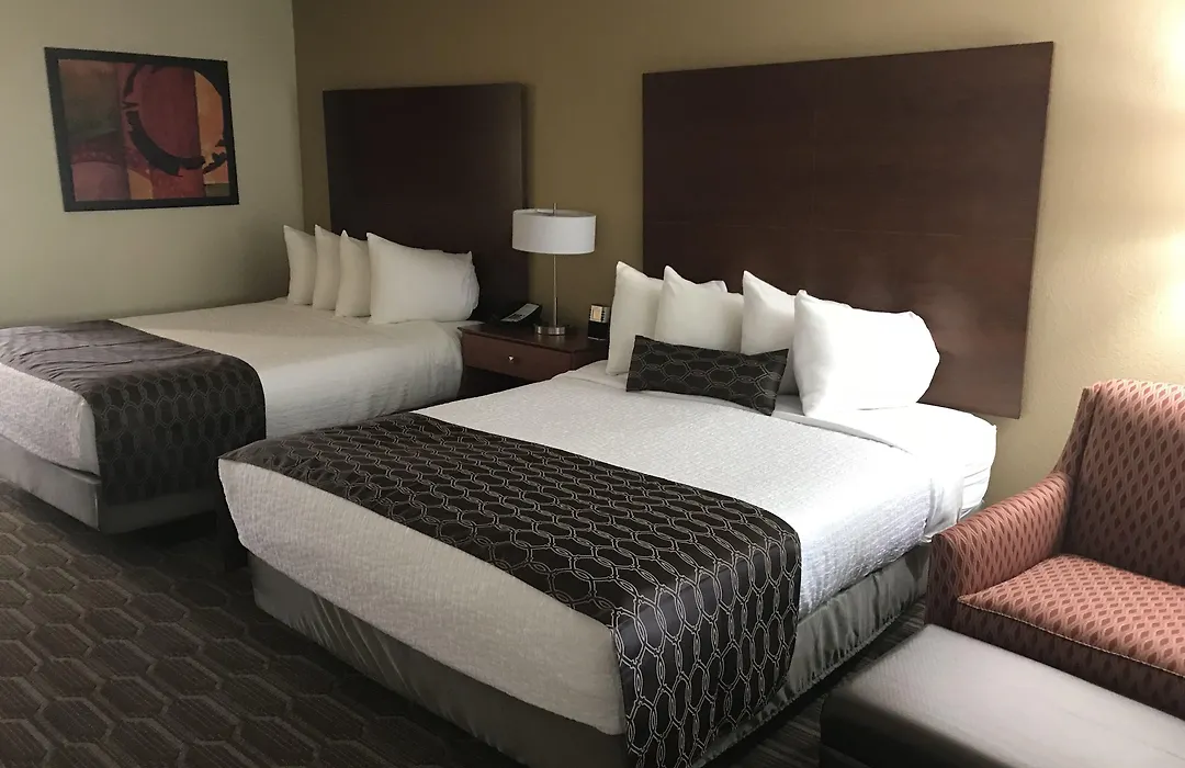 Best Western Plus Milwaukee Airport Hotel & Conference Center-1