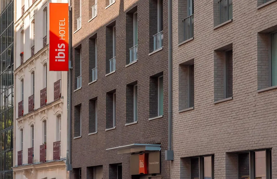 Ibis Paris Gare Montparnasse Catalogne-1