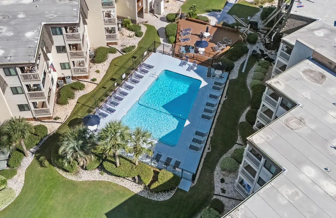Stunning Oceanfront Condo - The Crows Nest-1