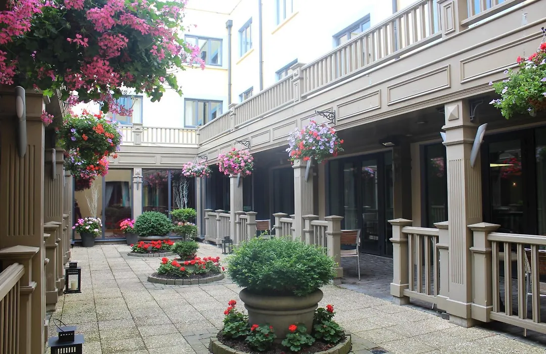 Talbot Hotel Stillorgan-1