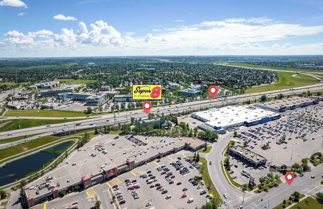 Super 8 By Wyndham Calgary Shawnessy Area-1