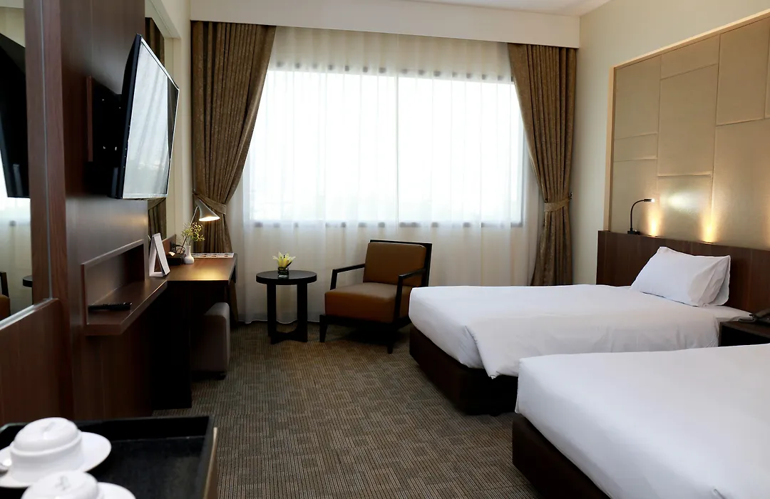 Louis Tavern Hotel-1